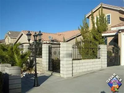 36922 Firethorn St, Palmdale, CA 93550 photo 2