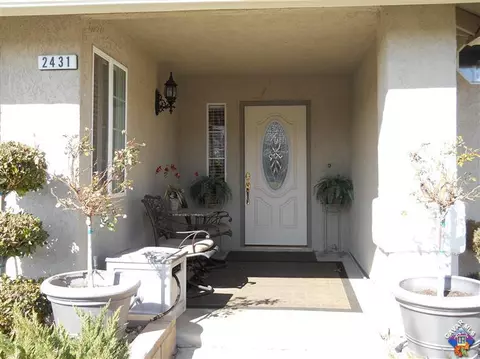 2431 R6 Ave E, Palmdale, CA 93550 photo 2