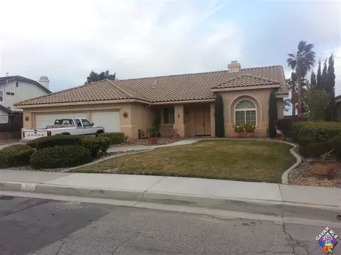 7311 Sandpiper Dr, Lancaster, CA 93536 photo 1