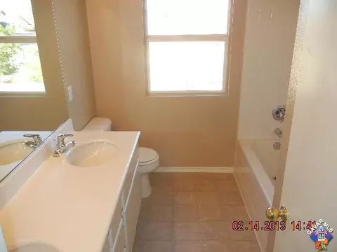 45908 Barham Ave, Lancaster, CA 93534 photo 4