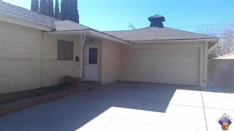 38651 33rd St E, Palmdale, CA 93550 photo 1