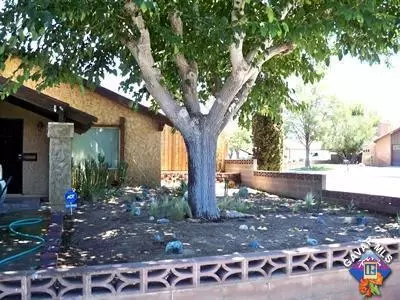 44702 12th St, Lancaster, CA 93535 photo 3