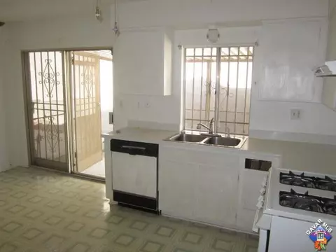 37632 29th St E, Palmdale, CA 93550 photo 6