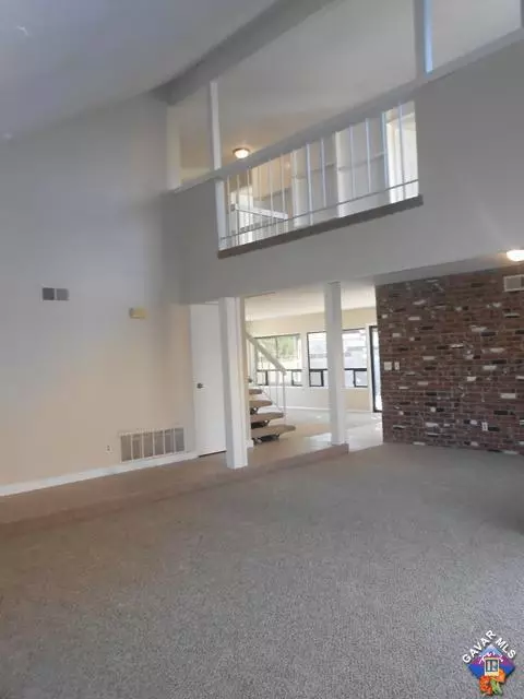 1014 Morven St, Lancaster, CA 93535 photo 6