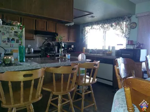 37234 29th Pl, Palmdale, CA 93550 photo 6