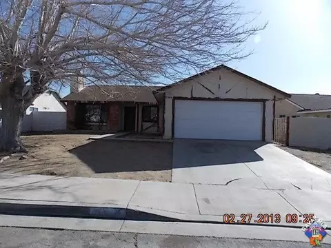 37806 Maureen St, Palmdale, CA 93550 photo 1