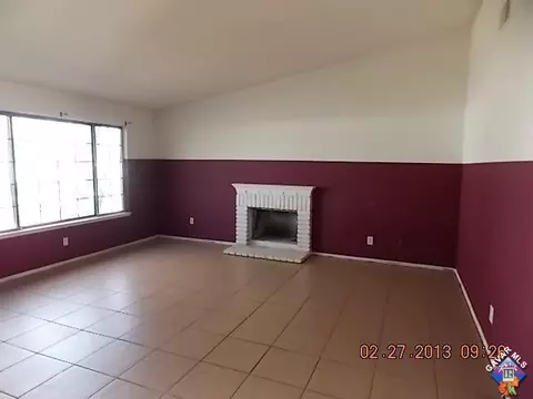 37806 Maureen St, Palmdale, CA 93550 photo 3