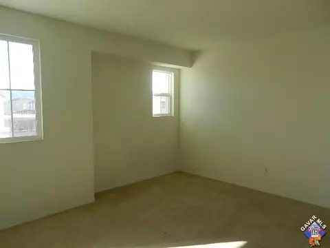 5799 Golding Dr, Lancaster, CA 93536 photo 11