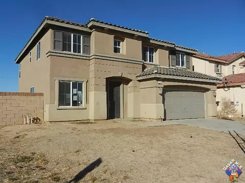 5799 Golding Dr, Lancaster, CA 93536 photo 2