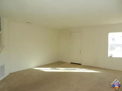 5799 Golding Dr, Lancaster, CA 93536 photo 4