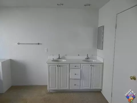 5799 Golding Dr, Lancaster, CA 93536 photo 18