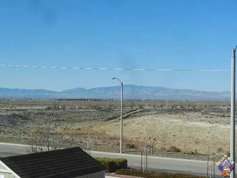 5799 Golding Dr, Lancaster, CA 93536 photo 25