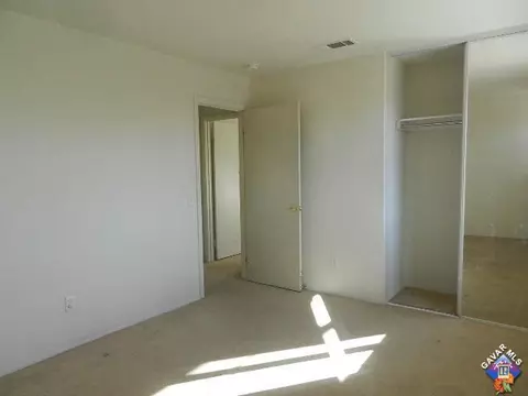 5799 Golding Dr, Lancaster, CA 93536 photo 10