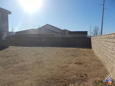 5799 Golding Dr, Lancaster, CA 93536 photo 24