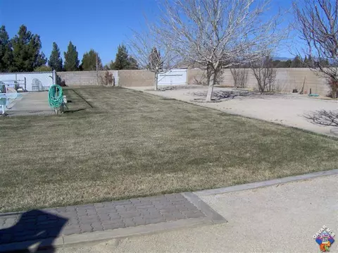 8115 W Avenue D2, Lancaster, CA 93536 photo 23