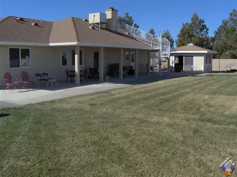8115 W Avenue D2, Lancaster, CA 93536 photo 25