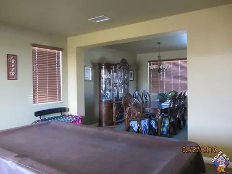 6255 Starview Dr, Lancaster, CA 93536 photo 2