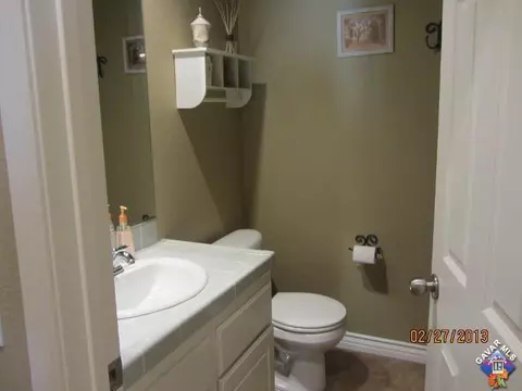 6255 Starview Dr, Lancaster, CA 93536 photo 8