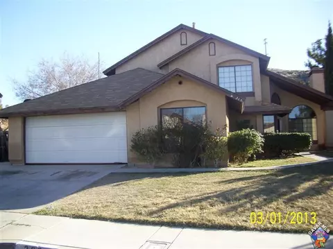 206 Mountainside Dr, Palmdale, CA 93550 photo 1