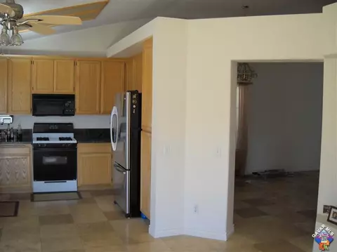 36435 Blacksmith Dr, Palmdale, CA 93550 photo 8