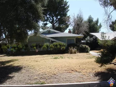 1138 Avenue K E, Lancaster, CA 93535 photo 1