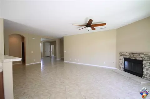 2804 Limewood Ln, Lancaster, CA 93536 photo 3