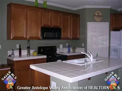 36535 Silverado Dr, Palmdale, CA 93550 photo 11