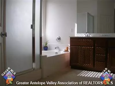 36535 Silverado Dr, Palmdale, CA 93550 photo 10