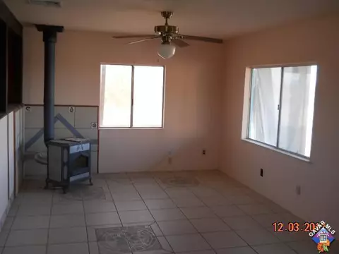 48737 120th St, Lancaster, CA 93535 photo 3