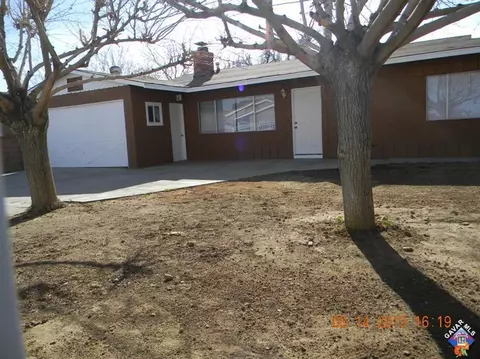 38739 4th St, Palmdale, CA 93550 photo 1
