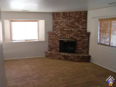 43854 Secure Pl, Lancaster, CA 93536 photo 2