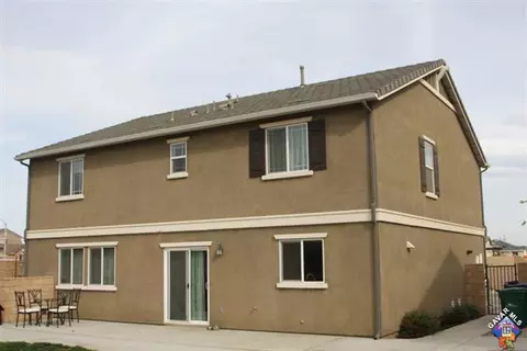 7060 Hemlock Ave, Lancaster, CA 93536 photo 2
