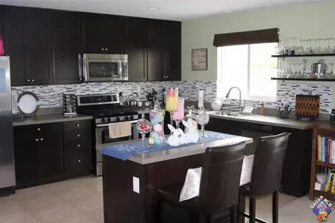 7060 Hemlock Ave, Lancaster, CA 93536 photo 12