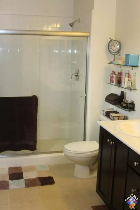 7060 Hemlock Ave, Lancaster, CA 93536 photo 8