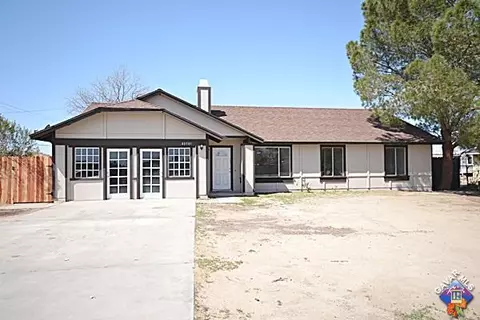 40501 Fieldspring St, Lancaster, CA 93535 photo 1