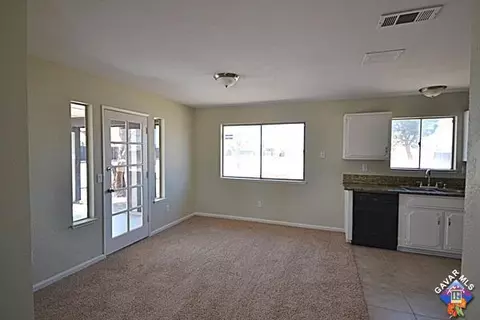 40501 Fieldspring St, Lancaster, CA 93535 photo 5