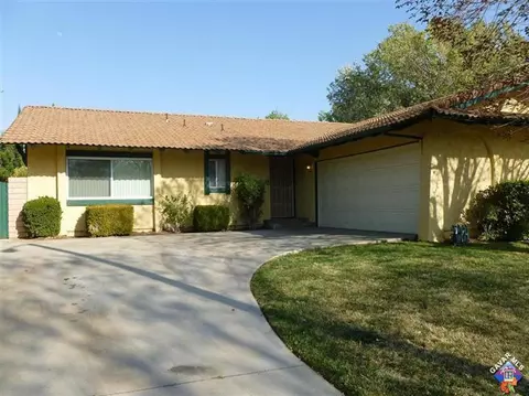 44526 E 12th St, Lancaster, CA 93535 photo 1