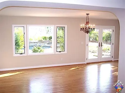 21628 Parvin Dr, Santa Clarita, CA 91350 photo 2