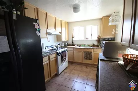 45112 Cedar Ave, Lancaster, CA 93534 photo 5