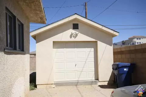 45112 Cedar Ave, Lancaster, CA 93534 photo 10