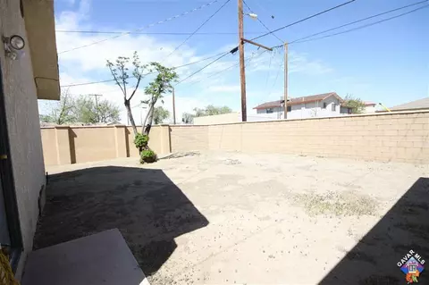 45112 Cedar Ave, Lancaster, CA 93534 photo 9
