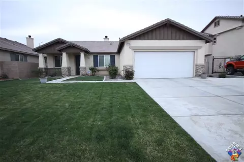 3750 Saddleback Dr, Palmdale, CA 93550 photo 1