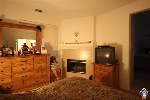 3750 Saddleback Dr, Palmdale, CA 93550 photo 6
