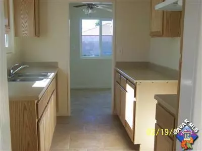 45539 Foxton Ave, Lancaster, CA 93535 photo 2