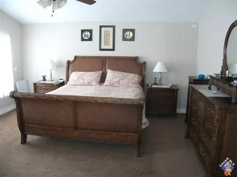 407 Lago Lindo Rd E, Palmdale, CA 93550 photo 17
