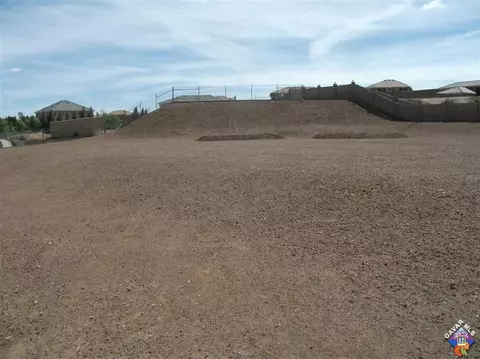 407 Lago Lindo Rd E, Palmdale, CA 93550 photo 34