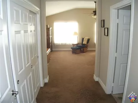407 Lago Lindo Rd E, Palmdale, CA 93550 photo 16