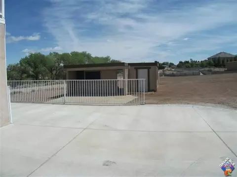 407 Lago Lindo Rd E, Palmdale, CA 93550 photo 33