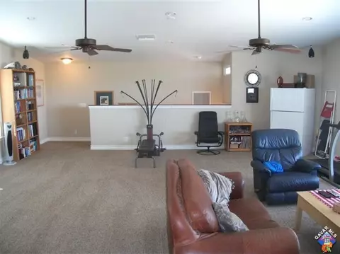 407 Lago Lindo Rd E, Palmdale, CA 93550 photo 13