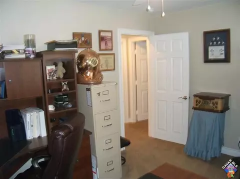 407 Lago Lindo Rd E, Palmdale, CA 93550 photo 27